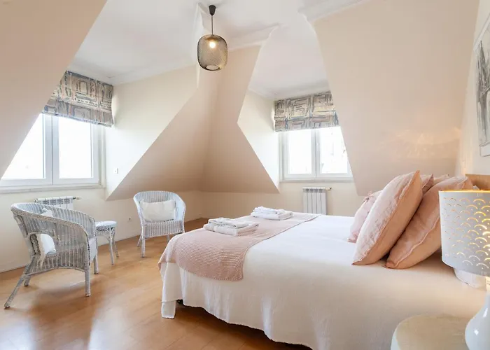 Flh Chic Chiado Exotic Spacious Residence